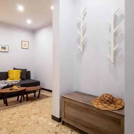 Daire Azure Retreat *
